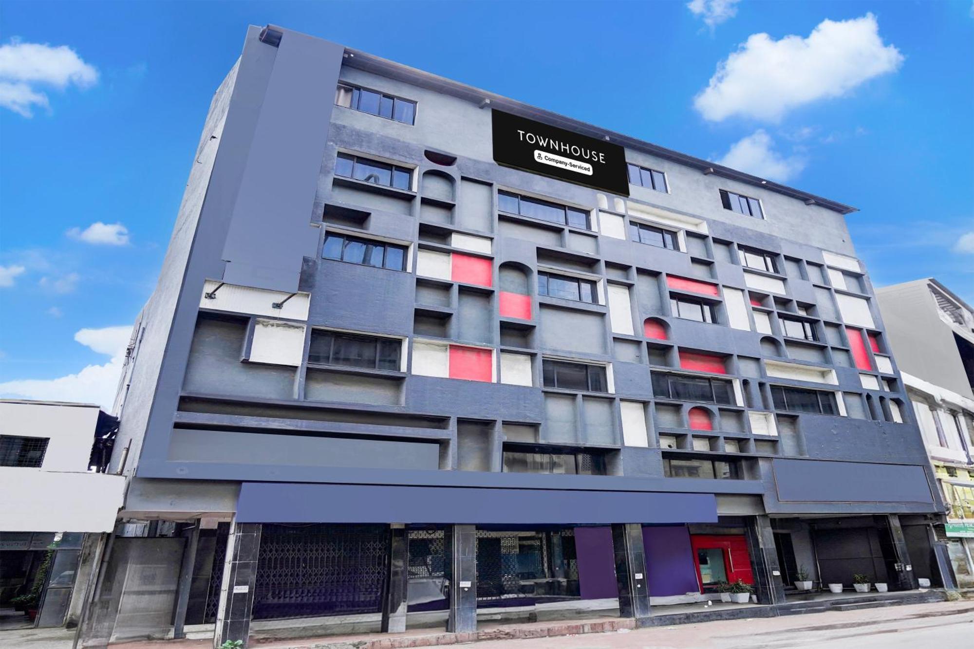 Отель Super Townhouse Nagpur Railway Station Экстерьер фото