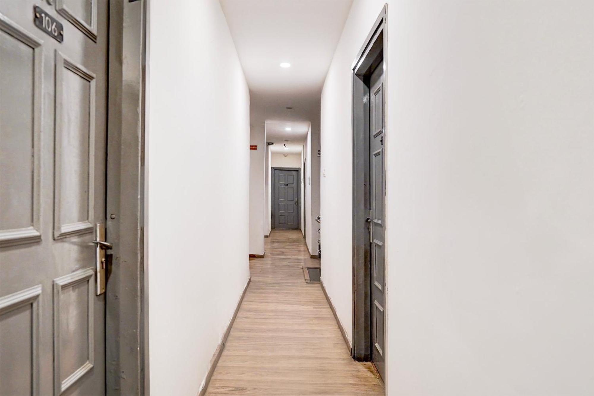 Отель Super Townhouse Nagpur Railway Station Экстерьер фото