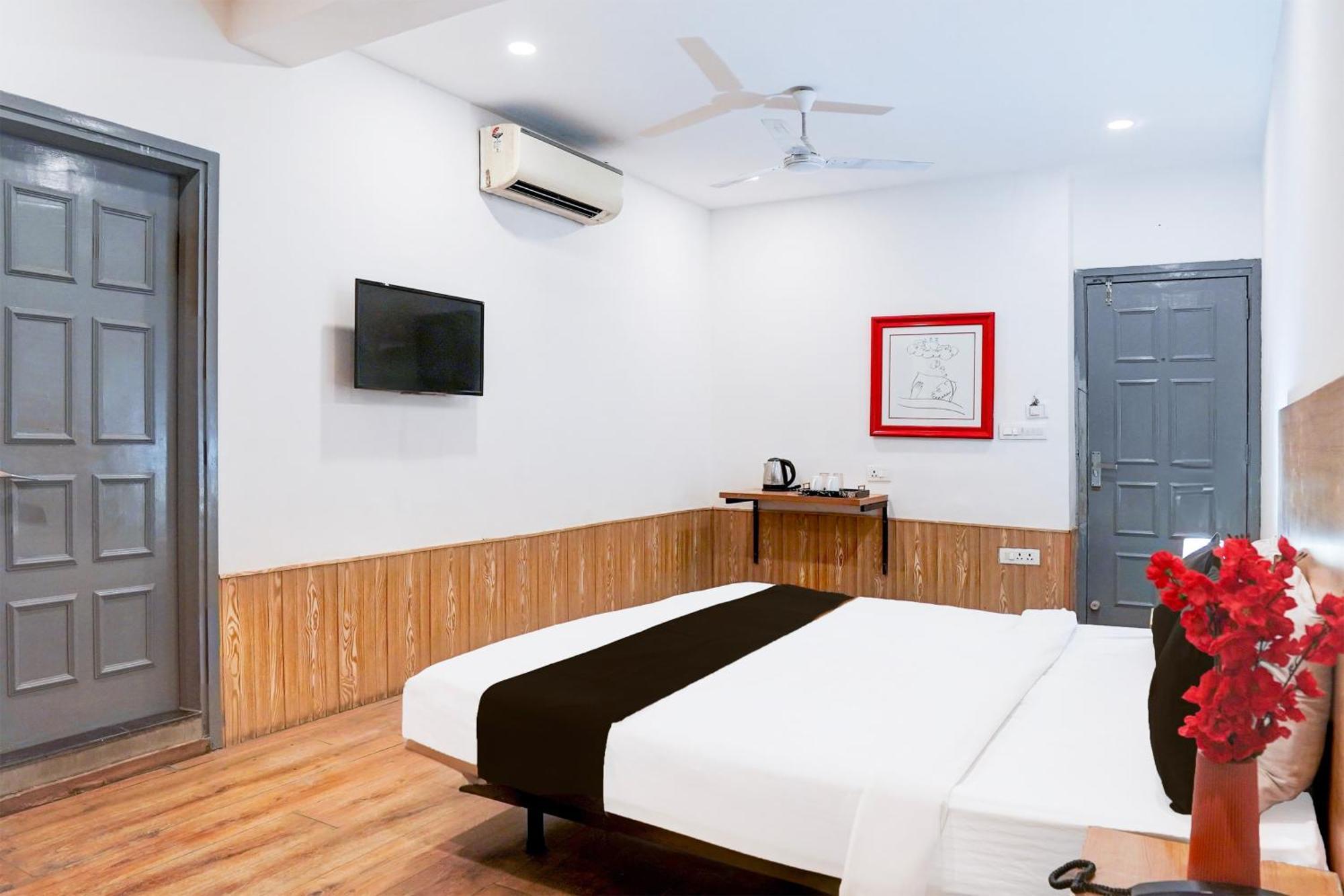 Отель Super Townhouse Nagpur Railway Station Экстерьер фото