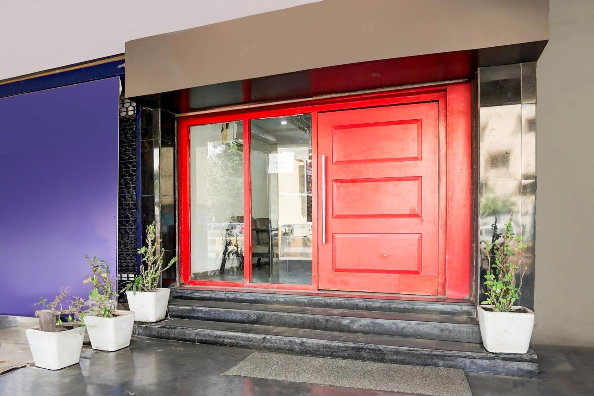 Отель Super Townhouse Nagpur Railway Station Экстерьер фото